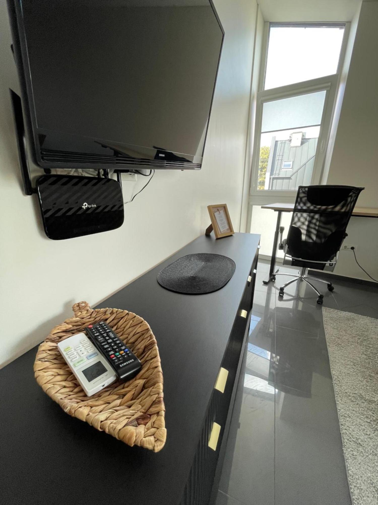 Apartment Krantine - Self Check In Kaunas Ngoại thất bức ảnh
